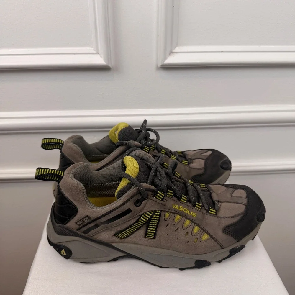 Vasque 7355 Gore-Tex Leather Hiking Shoes Mens 9 Tan Black Low Top